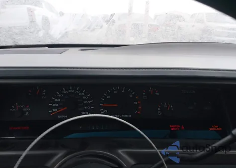 1994 Oldsmobile Cutlass Supreme S из США, поврежденный, VIN 1G3WH55M3RD348148